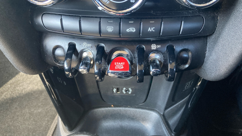 MINI Hatchback 2.0 Cooper S D 5dr Diesel Hatchback